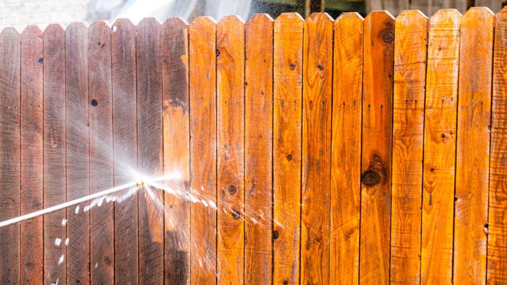 Deck and Fence Cleaning Services in Huntsville, AL